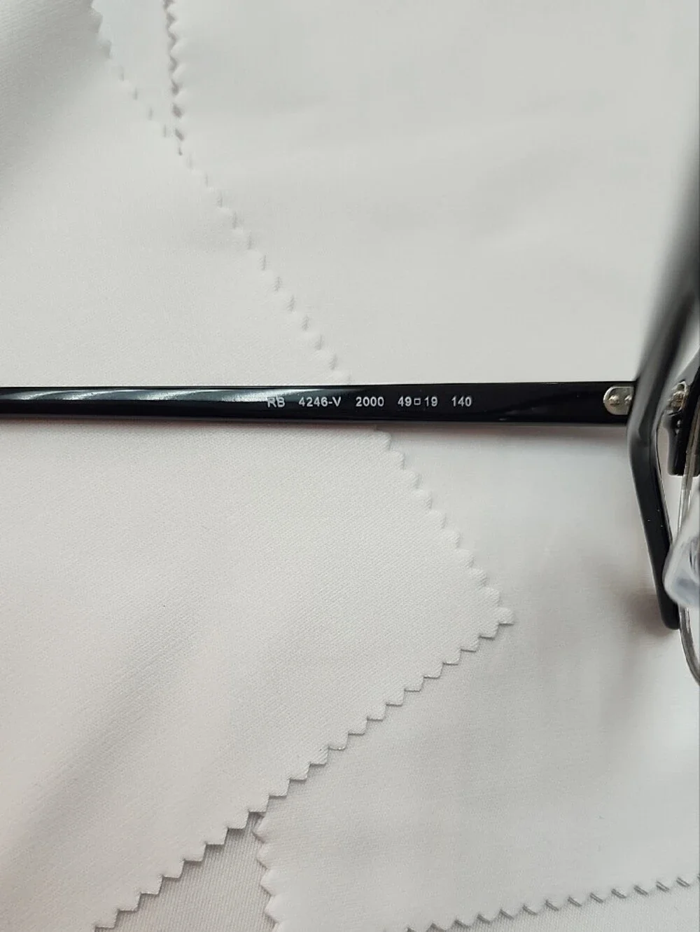 Ray-Ban Black and Silver Round Browline Glasses